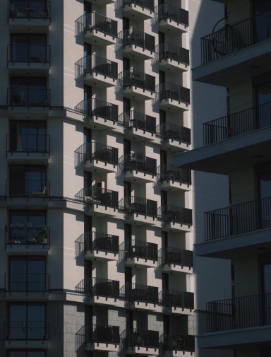 Modern architectural facade photographed by Bojan Stojanović.
